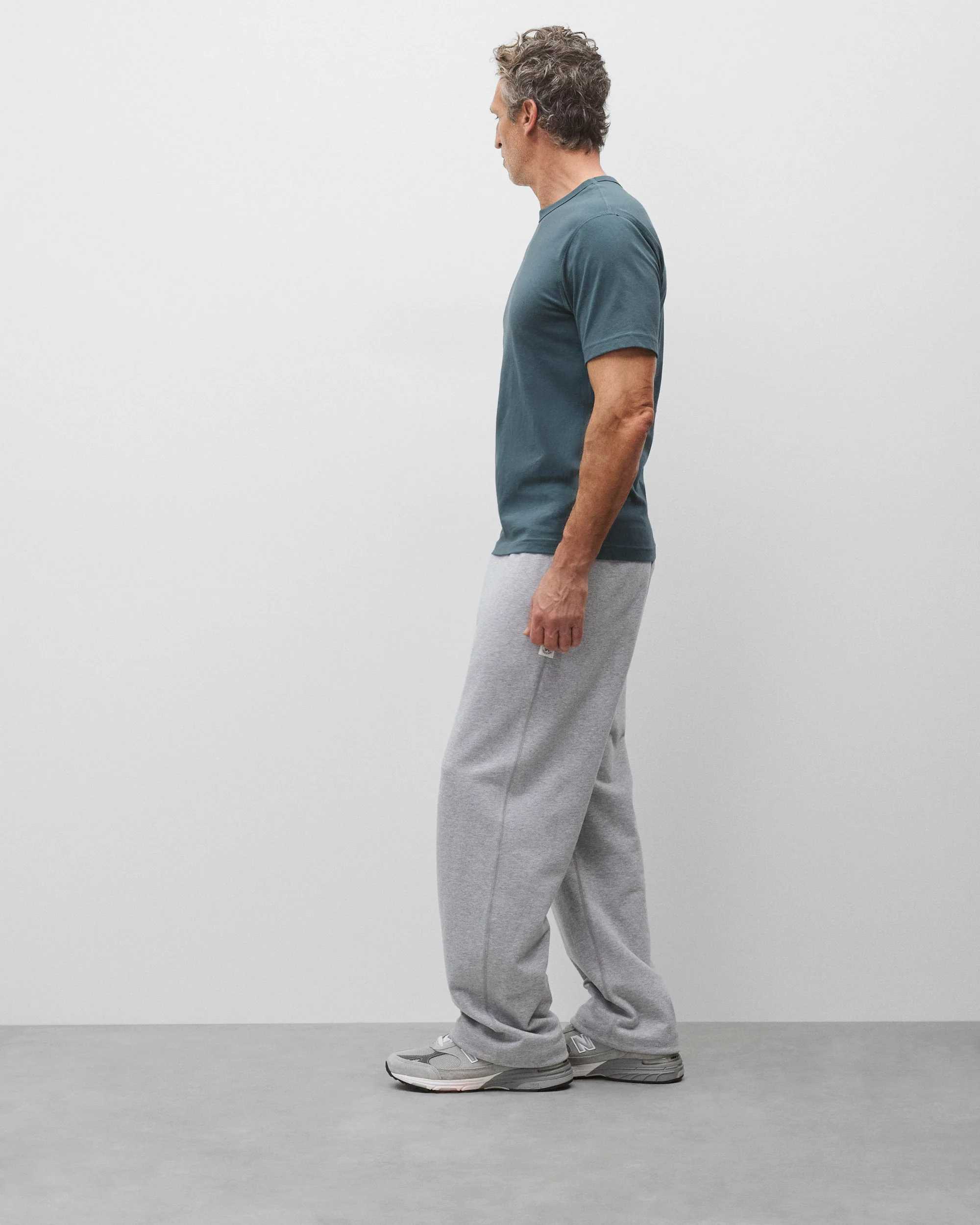 Lightweight Jersey Standard T-Shirt - Image 4