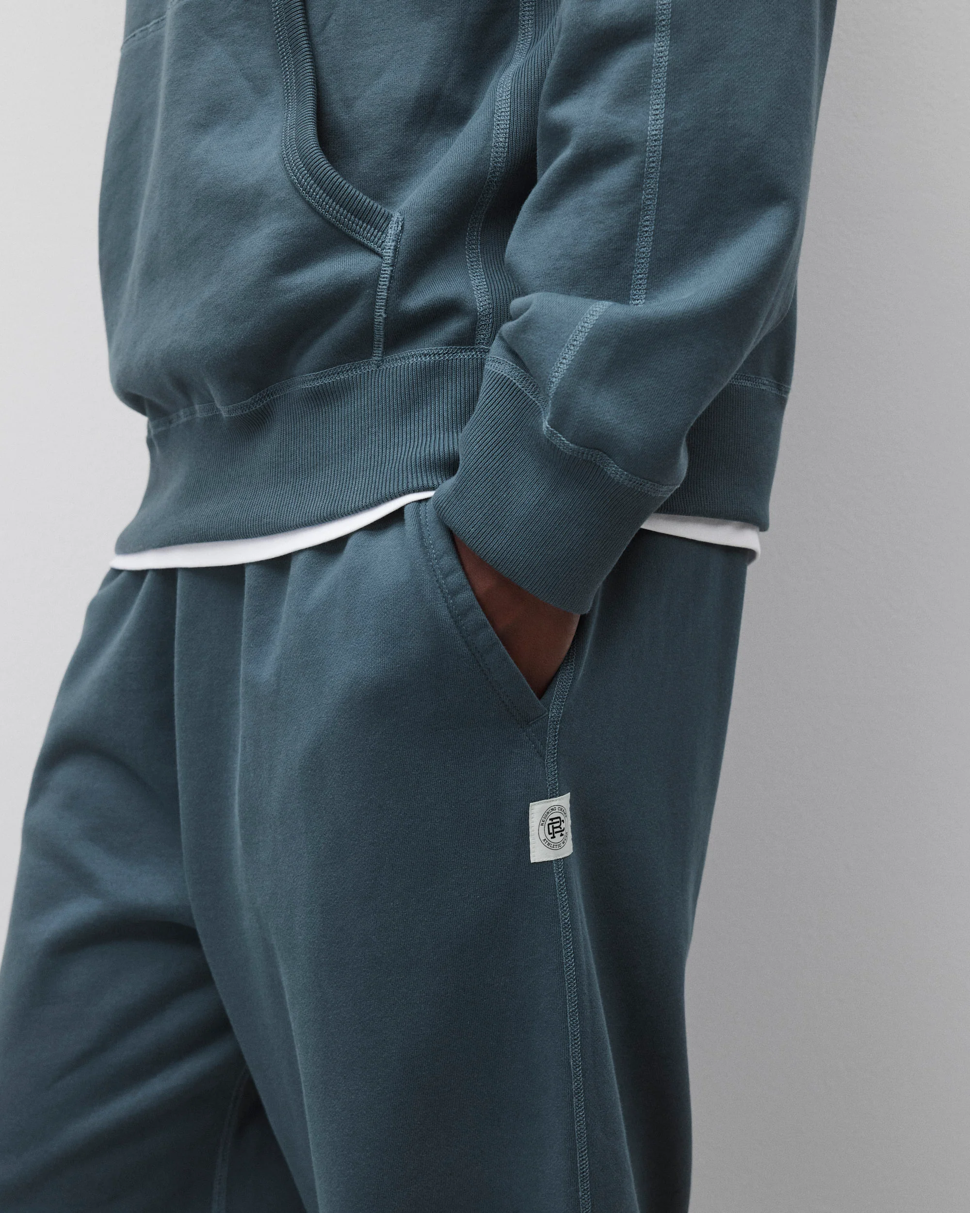 Midweight Terry Cuffed Relaxed Sweatpant - Image 5